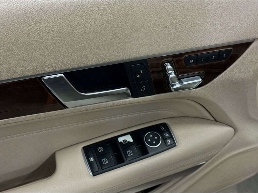Used 2015 Mercedes-Benz E 400 Cabriolet image 22