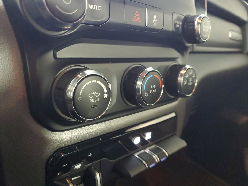 Used 2024 RAM 3500 Big Horn image 22