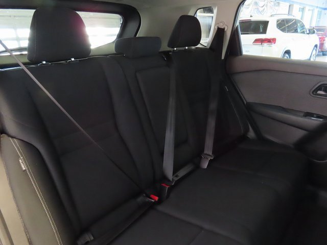 Used 2023 Nissan Rogue S image 26