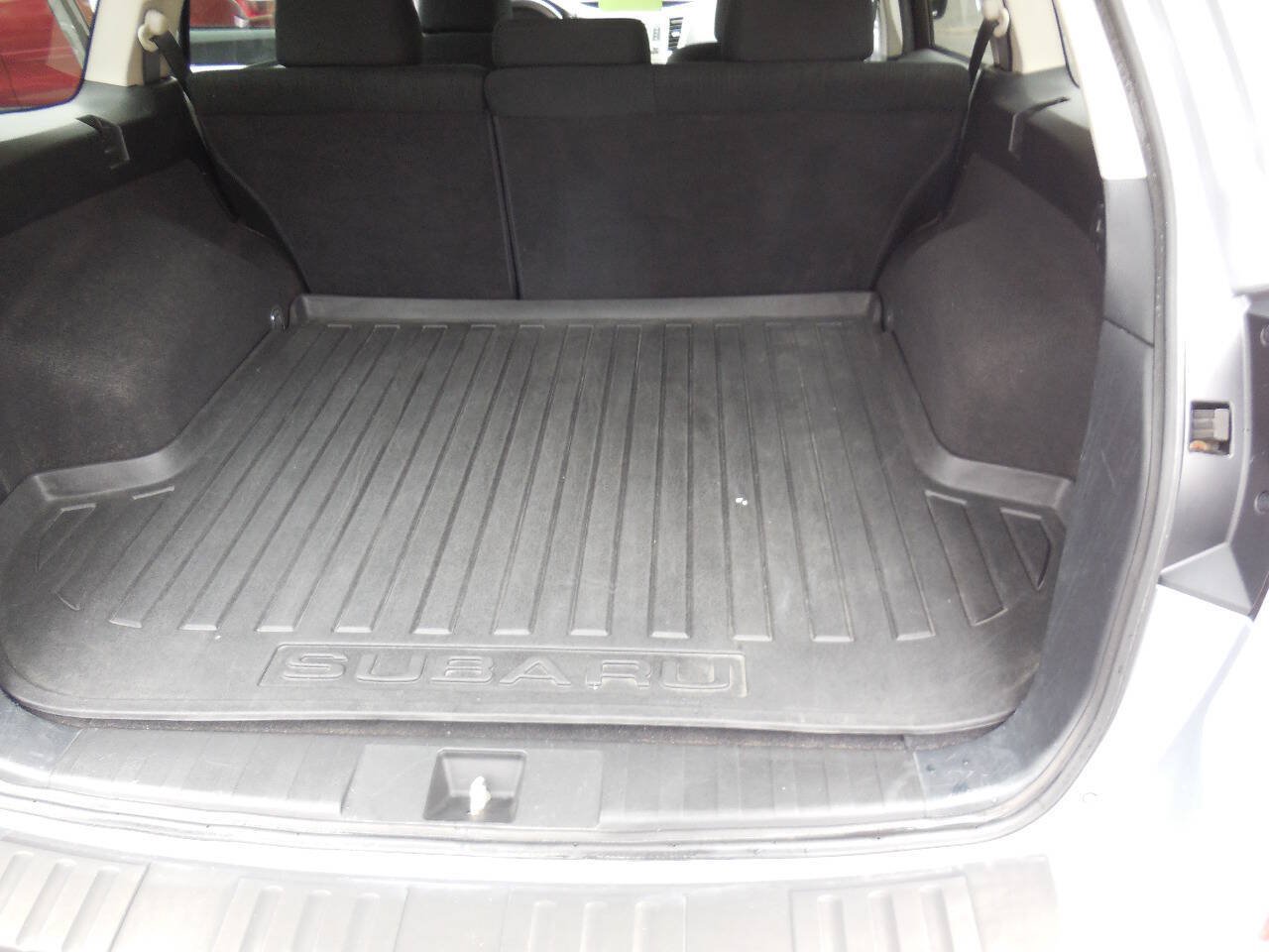 Used 2014 Subaru Outback 2.5i Premium AWD/4WD image 10