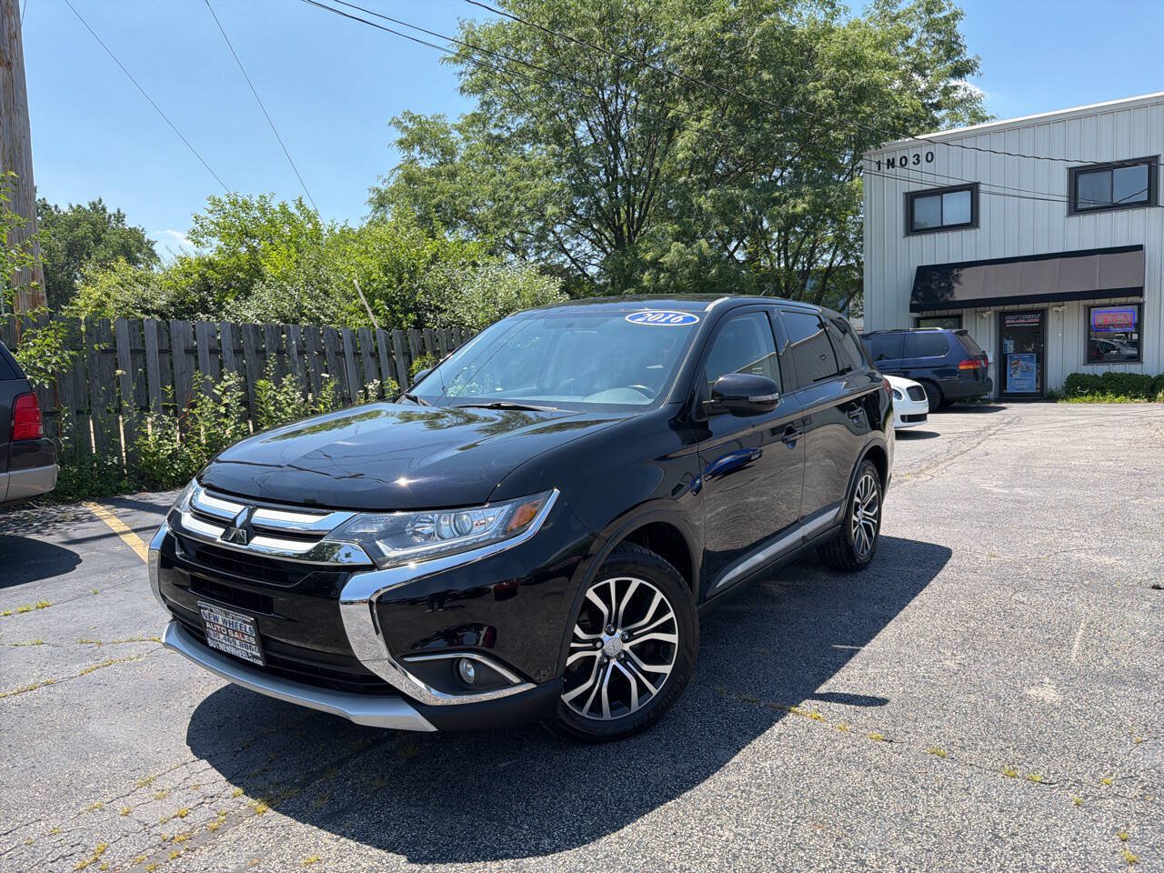 Used 2016 Mitsubishi Outlander SE FWD image 1
