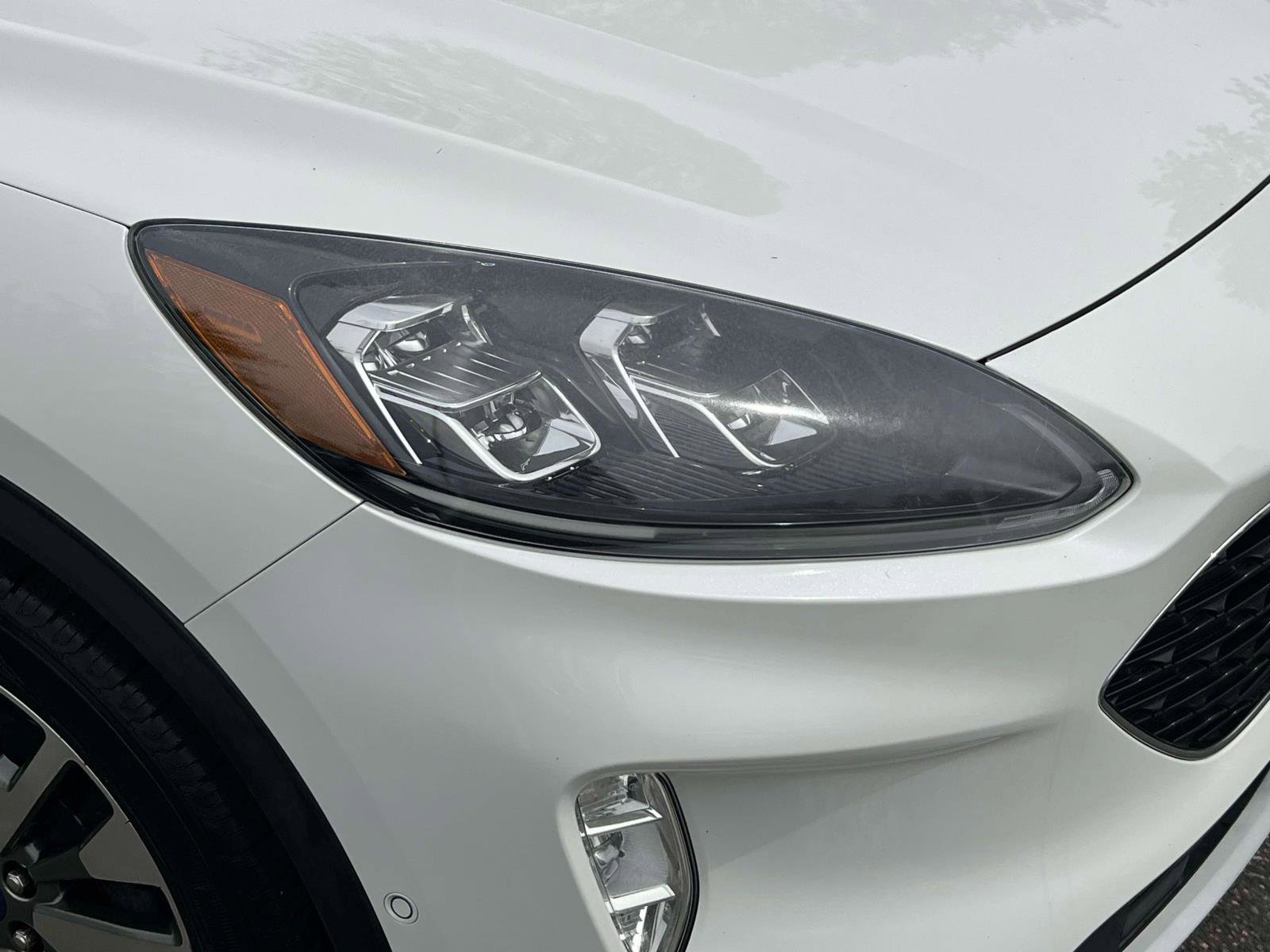 Used 2020 Ford Escape Titanium AWD/4WD image 6