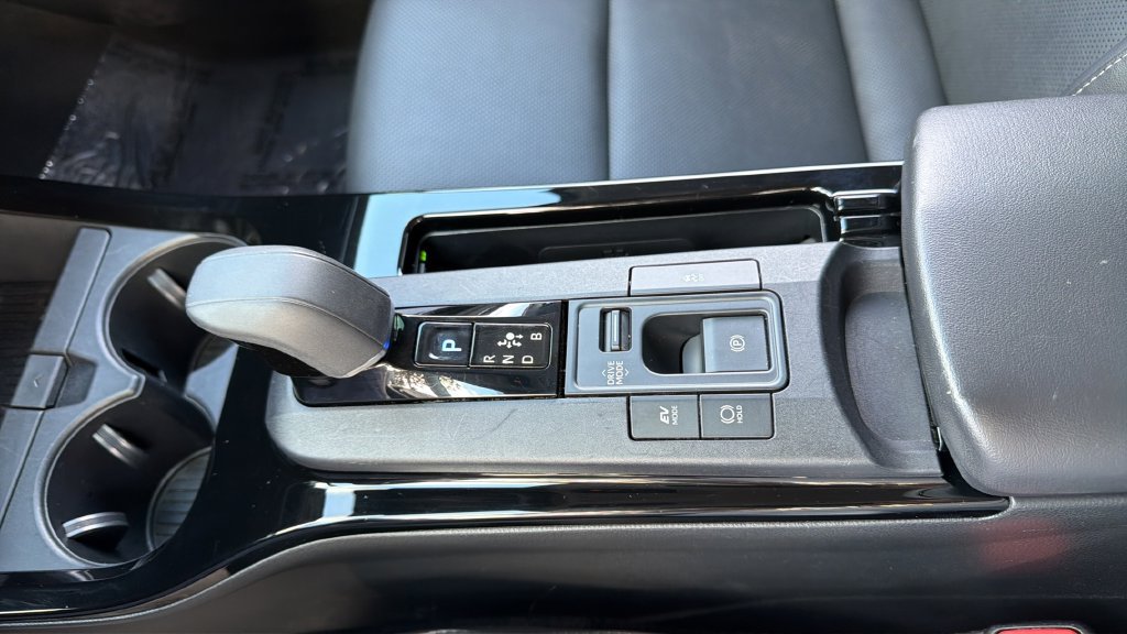 Used 2023 Toyota Prius XLE FWD image 16