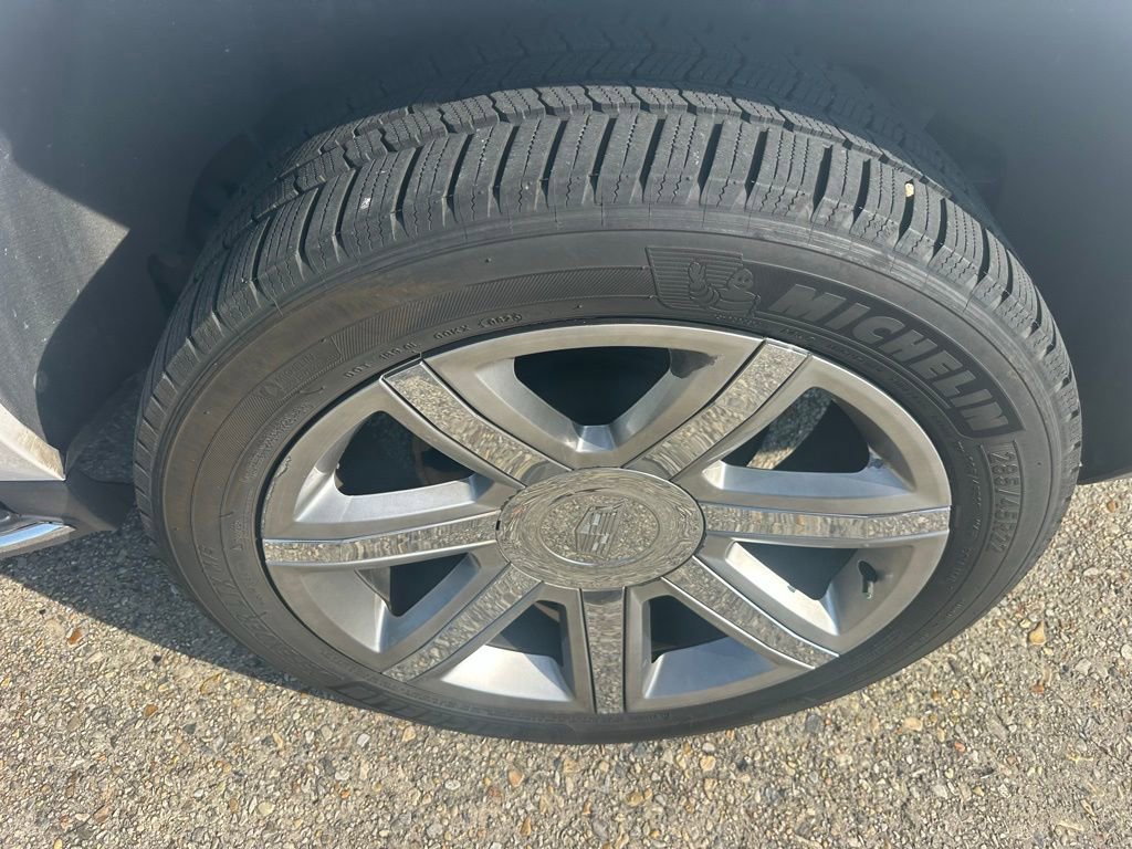 Used 2019 Cadillac Escalade ESV Luxury image 24