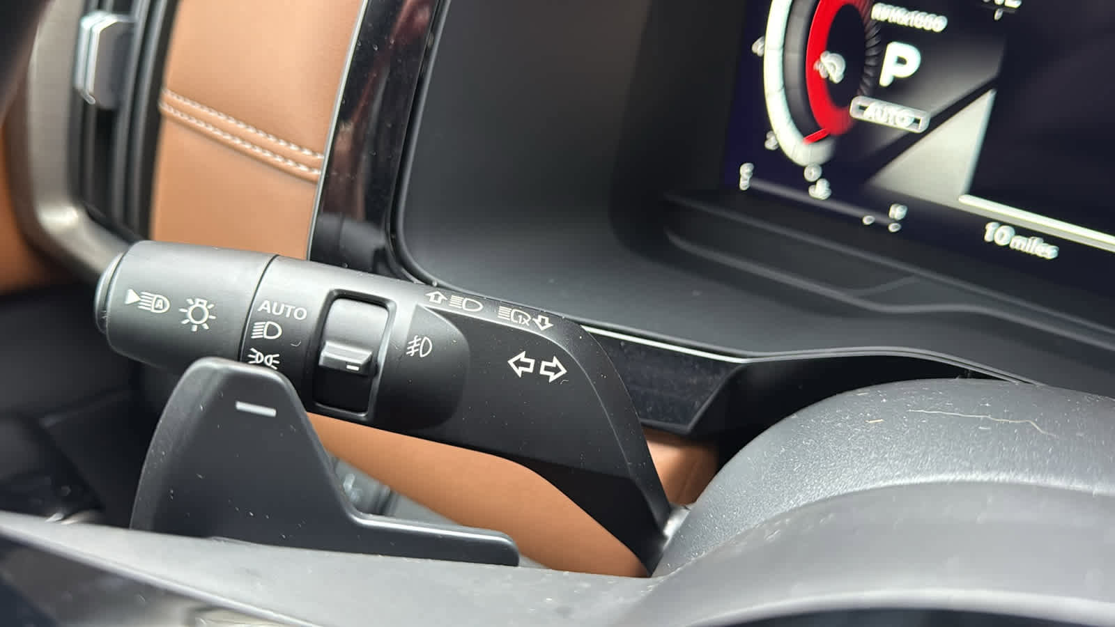 New 2025 Nissan Pathfinder Platinum w/ Cargo Package image 31