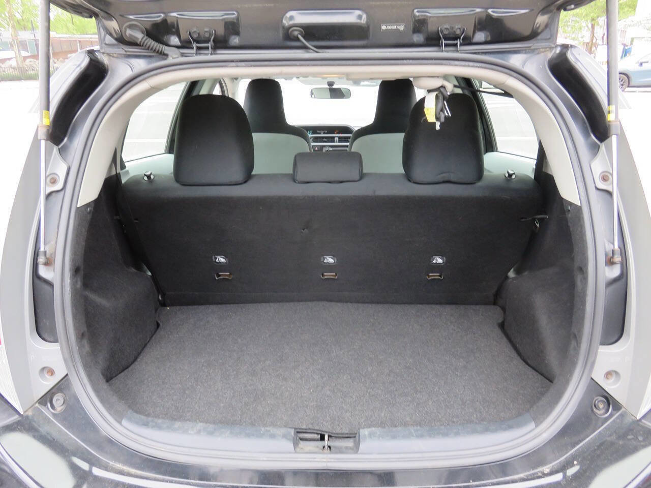 Used 2014 Toyota Prius C One FWD image 21
