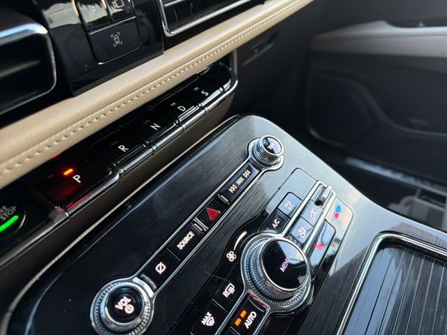 Certified 2023 Lincoln Nautilus FWD image 28