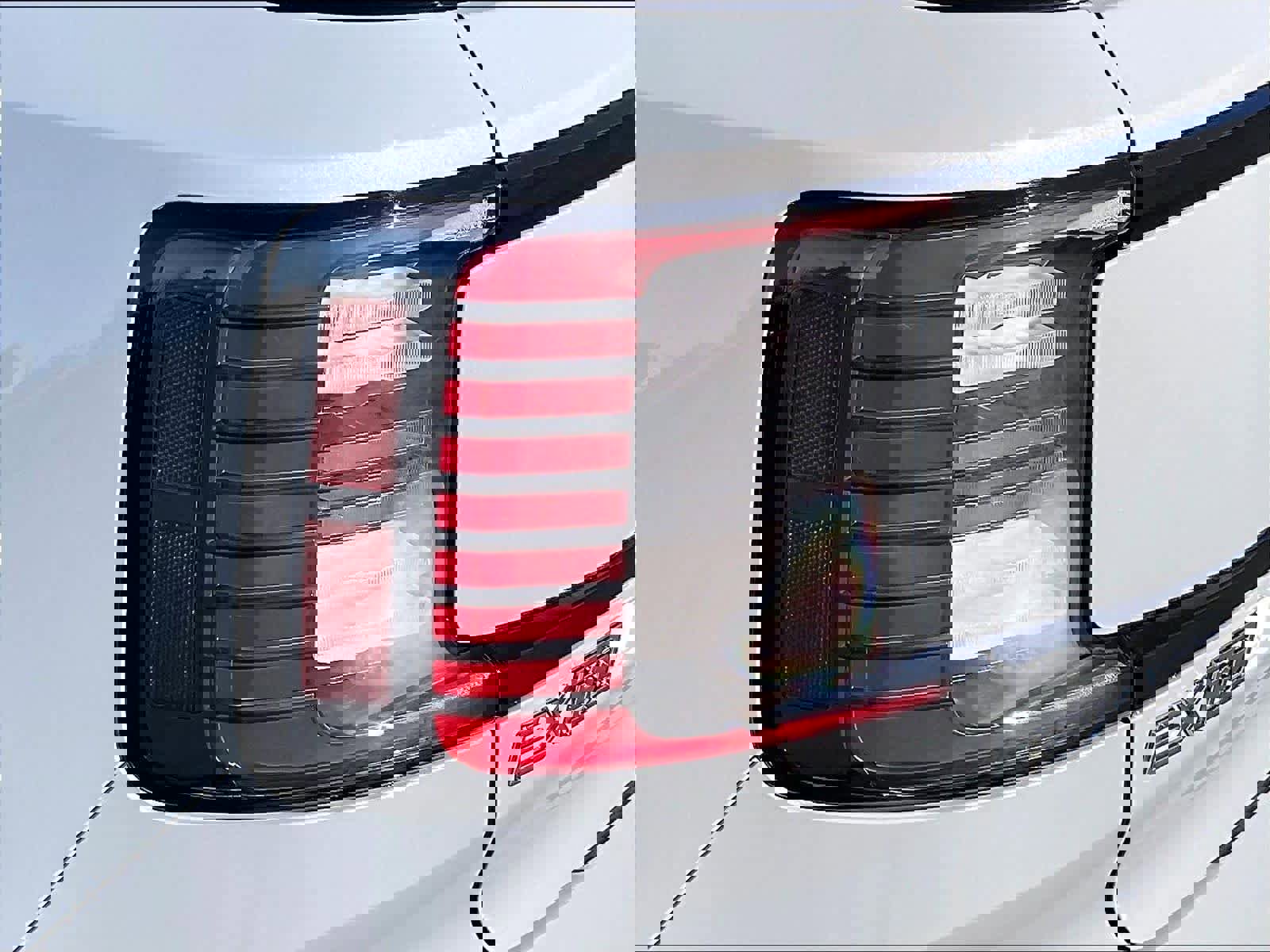 New 2026 Volvo EX30 Ultra w/ Protection Package Premier image 25