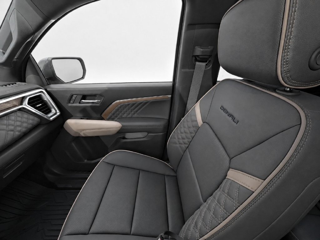 New 2026 GMC Canyon Denali AWD/4WD image 19