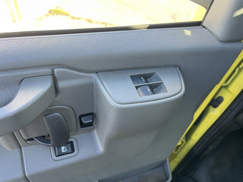 Used 2021 Chevrolet Express 2500 Extended w/ Driver Convenience Package RWD image 17