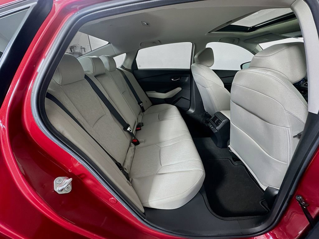 Certified 2025 Honda Accord SE image 27