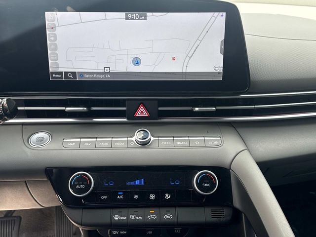 Used 2024 Hyundai Elantra SEL FWD image 31
