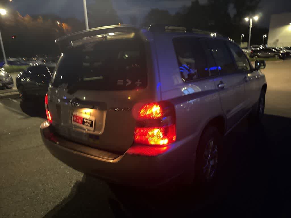 Used 2004 Toyota Highlander 4WD V6 image 13