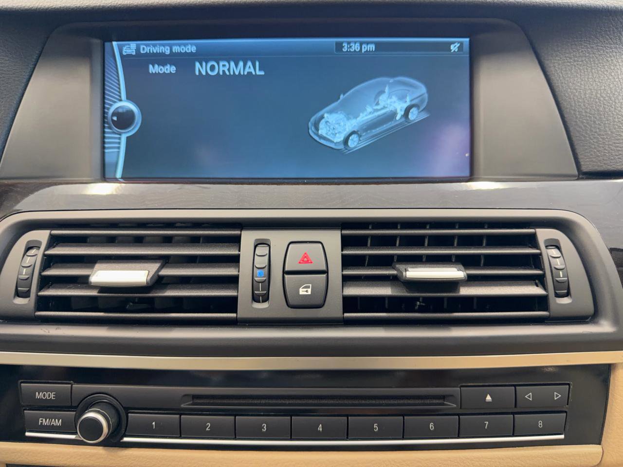 Used 2011 BMW 535i xDrive Sedan AWD/4WD image 39