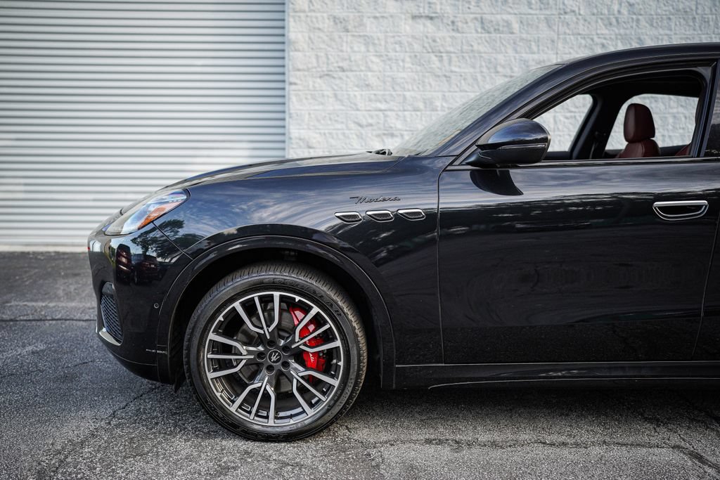Used 2023 Maserati Grecale Modena AWD/4WD image 10