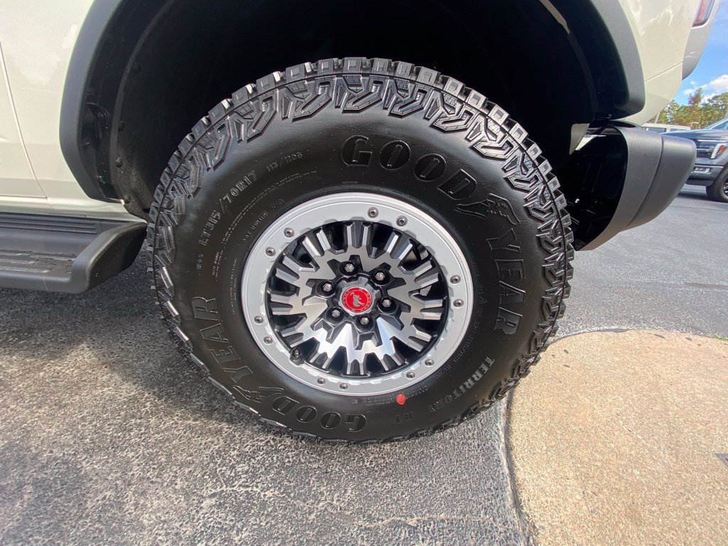 New 2026 Ford Bronco Outer Banks w/ Sasquatch Package AWD/4WD image 32
