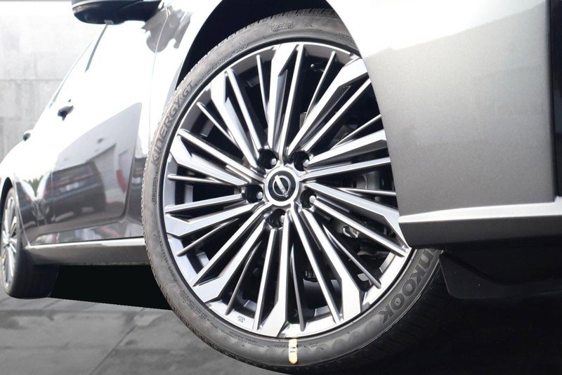 New 2025 Nissan Altima 2.5 SL image 3