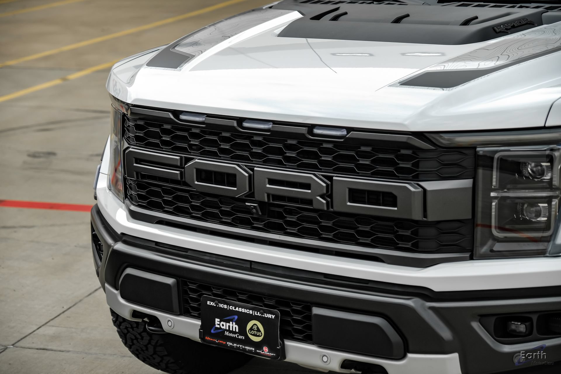 Used 2023 Ford F150 Raptor w/ Raptor 37 Performance Package AWD/4WD image 30