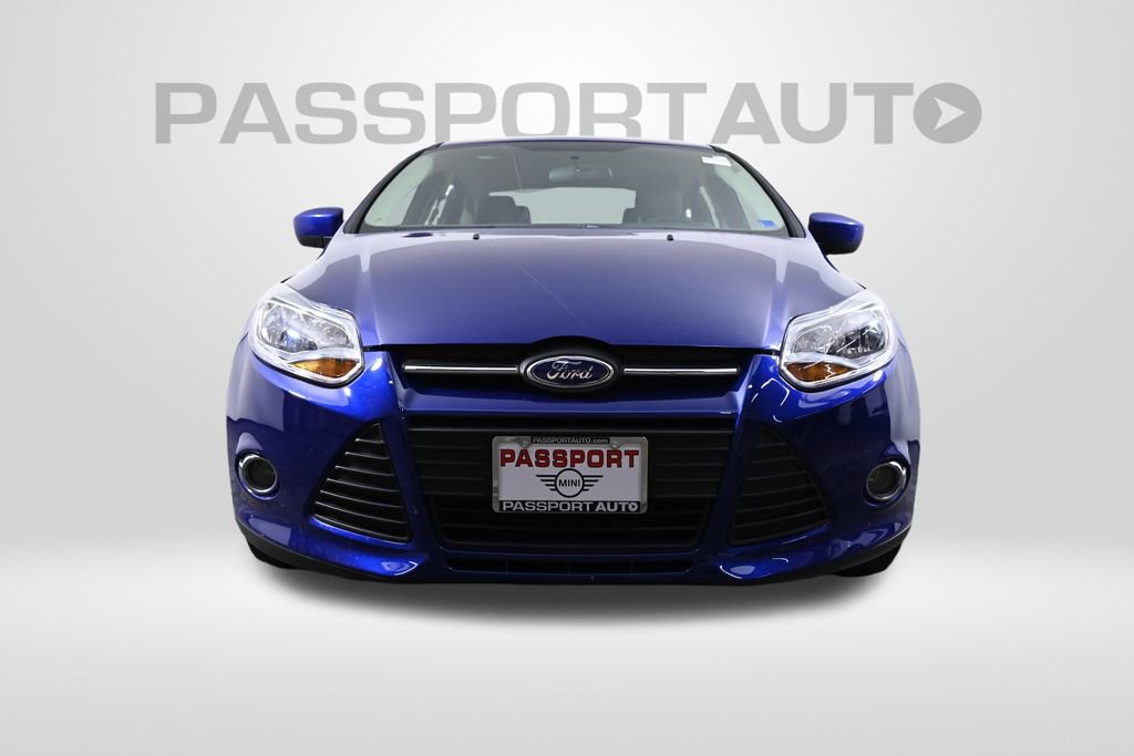 Used 2012 Ford Focus SE image 2