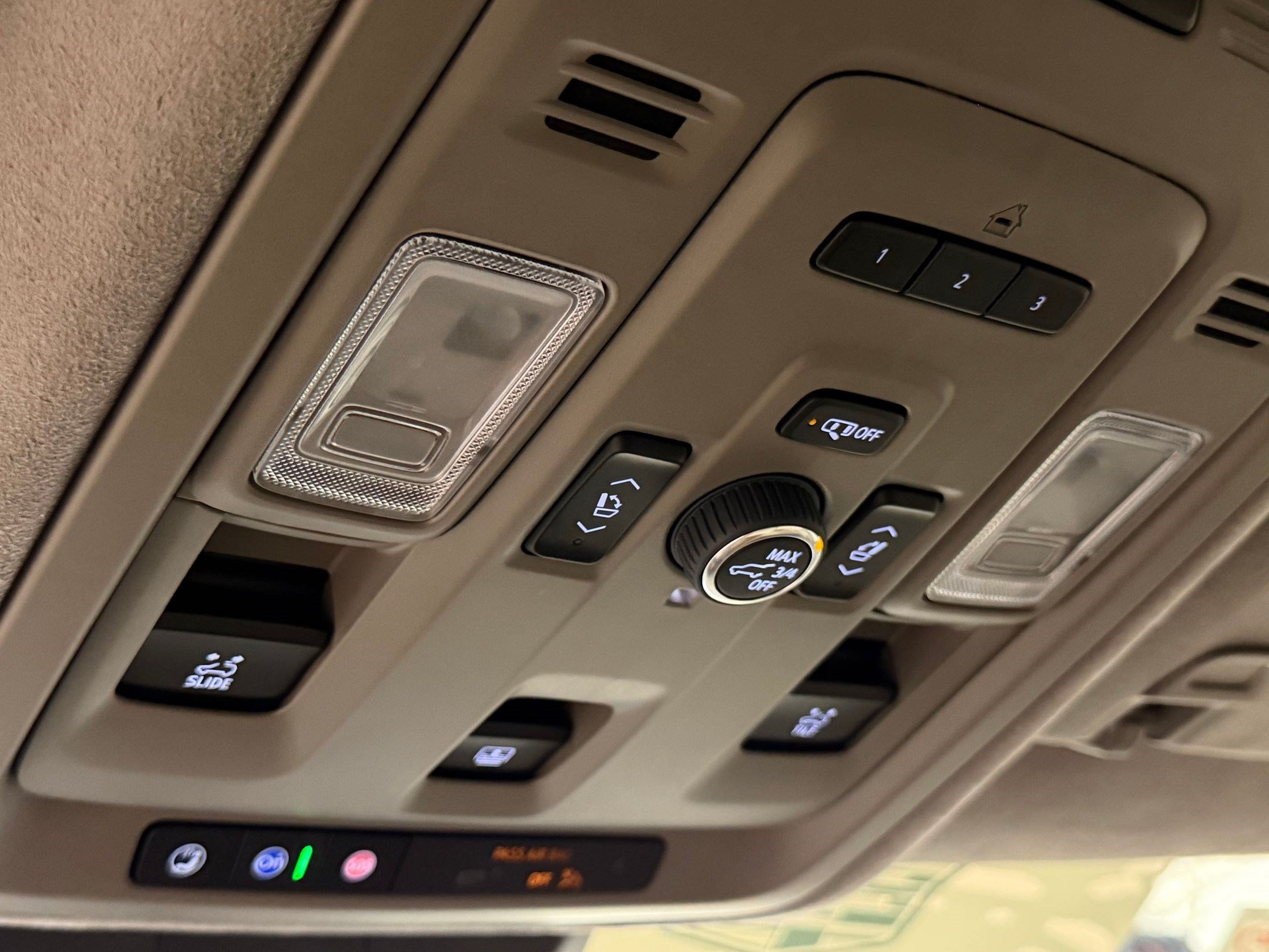 Certified 2023 Cadillac Escalade Sport Platinum w/ LPO, ONYX Package AWD/4WD image 45