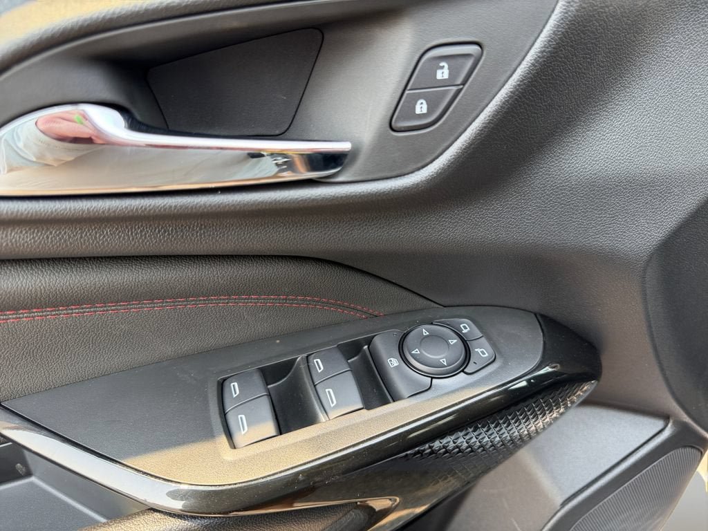 New 2026 Chevrolet Trax RS w/ Sunroof Package FWD image 21