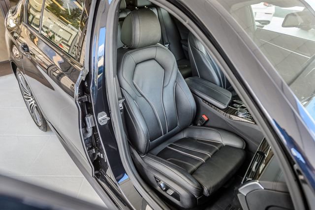 Used 2018 BMW 540i xDrive AWD/4WD image 45