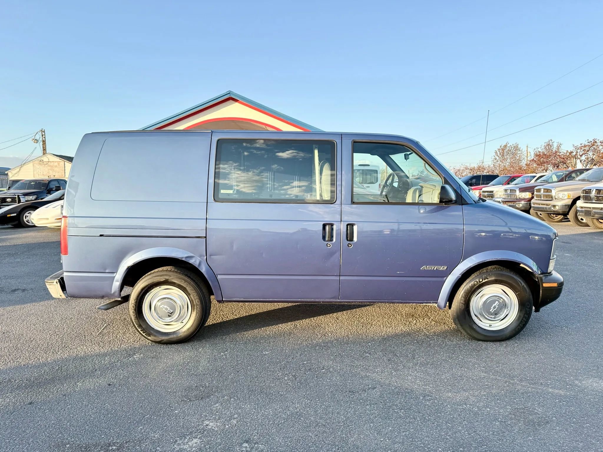 Used 1997 Chevrolet Astro image 8