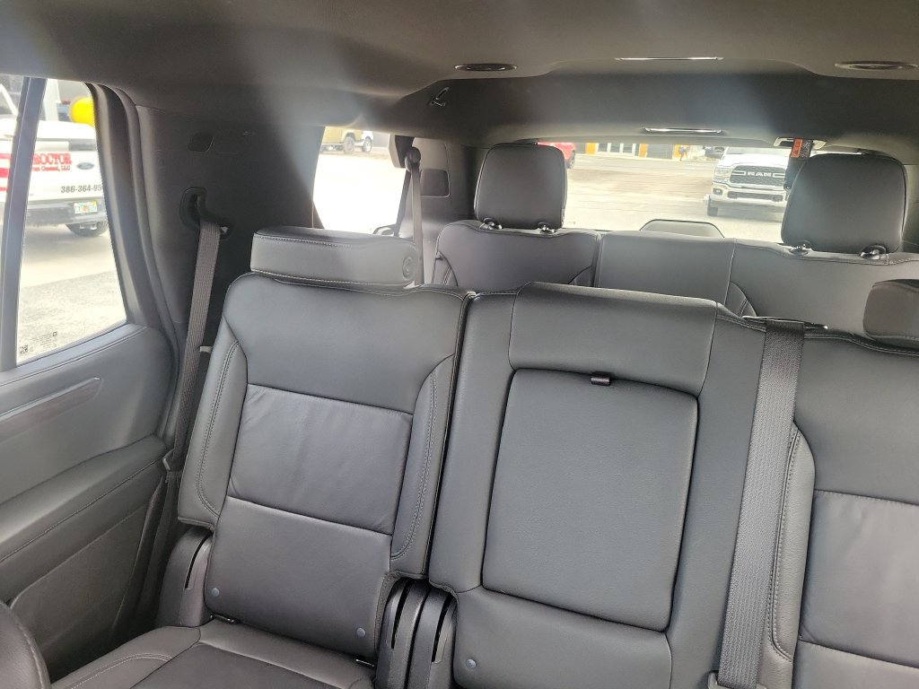 Used 2025 Chevrolet Tahoe LT RWD image 14