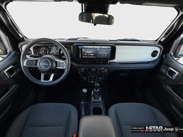 Used 2025 Jeep Wrangler Unlimited Sahara AWD/4WD image 10