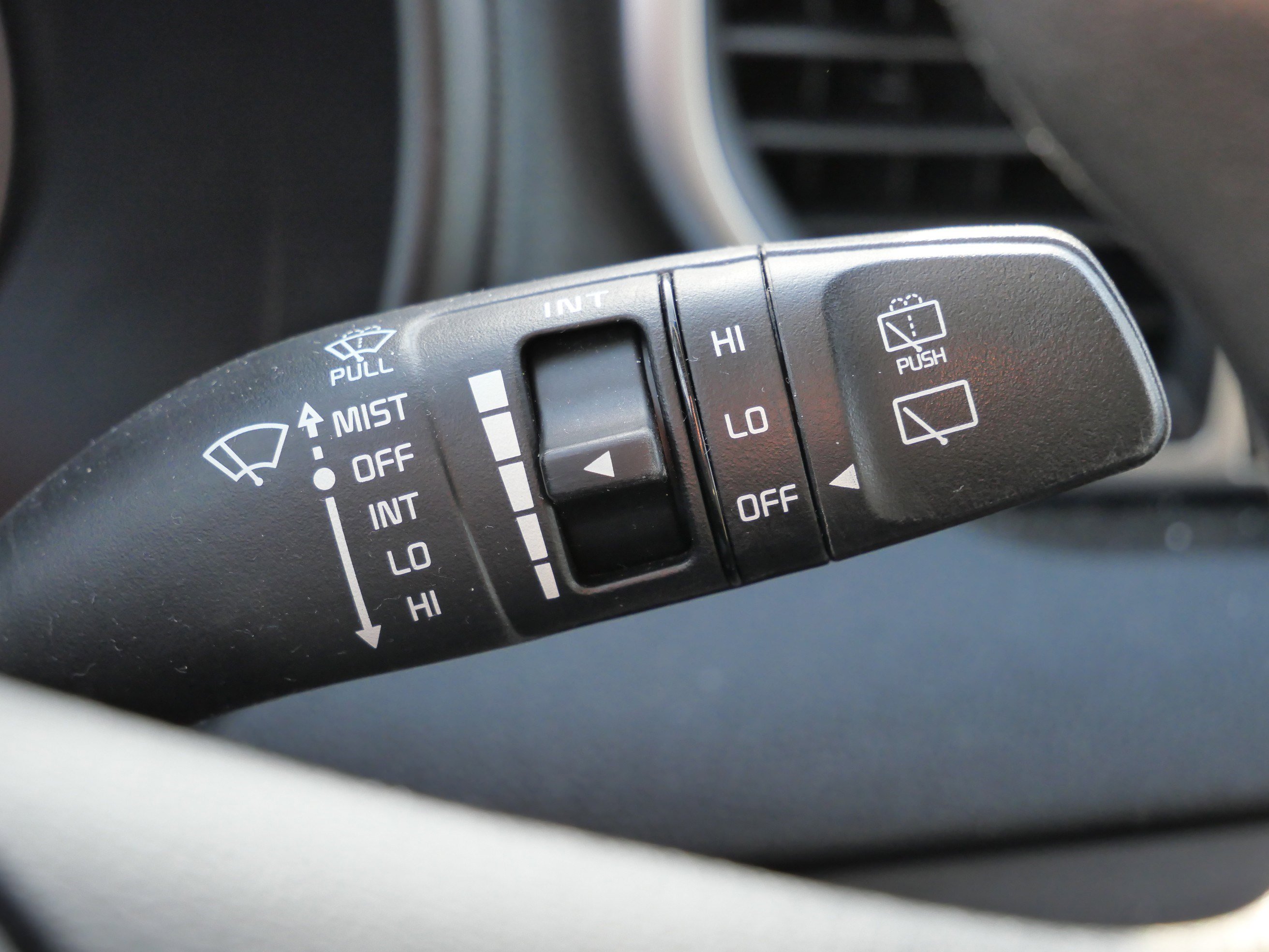 Used 2018 Kia Sportage LX image 31