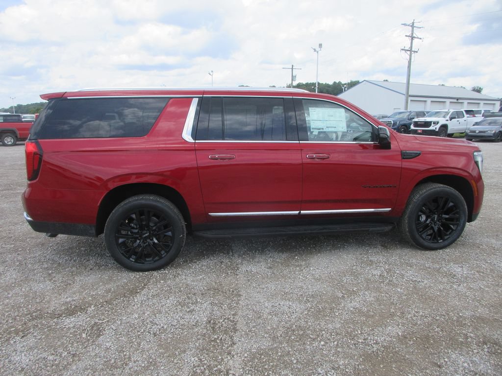 New 2026 GMC Yukon XL Elevation w/ Elevation Premium Package AWD/4WD image 3