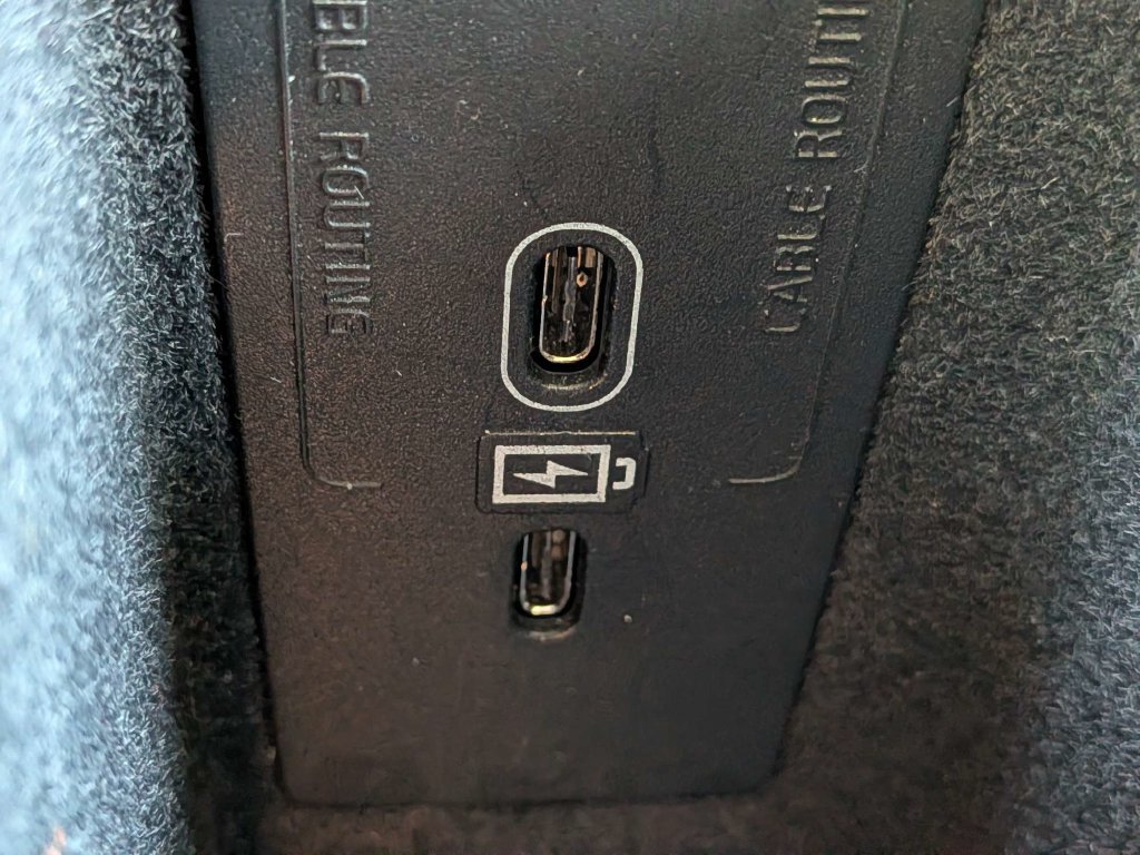 Certified 2025 Volvo XC60 B5 Plus AWD/4WD image 24