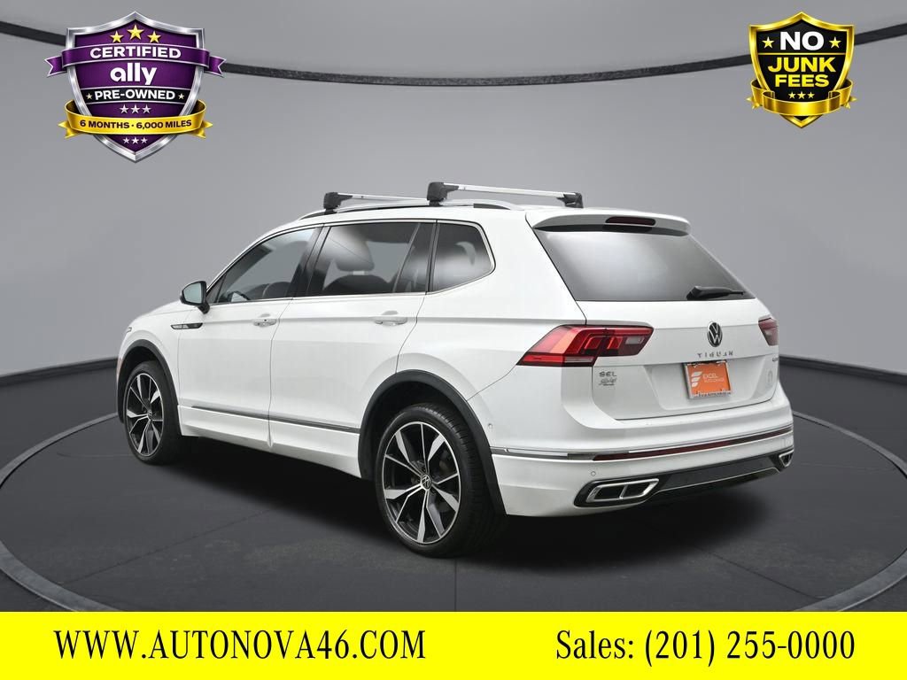 Used 2022 Volkswagen Tiguan SEL R-Line image 4