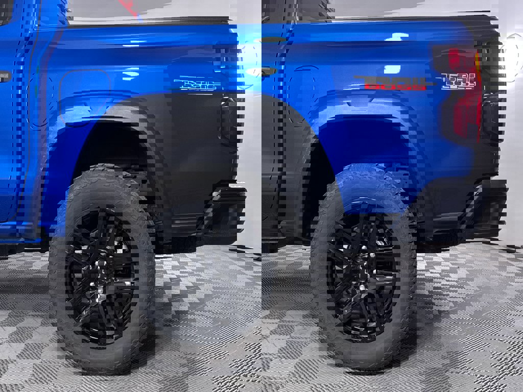 Used 2023 Chevrolet Colorado Trail Boss w/ Technology Package image 18