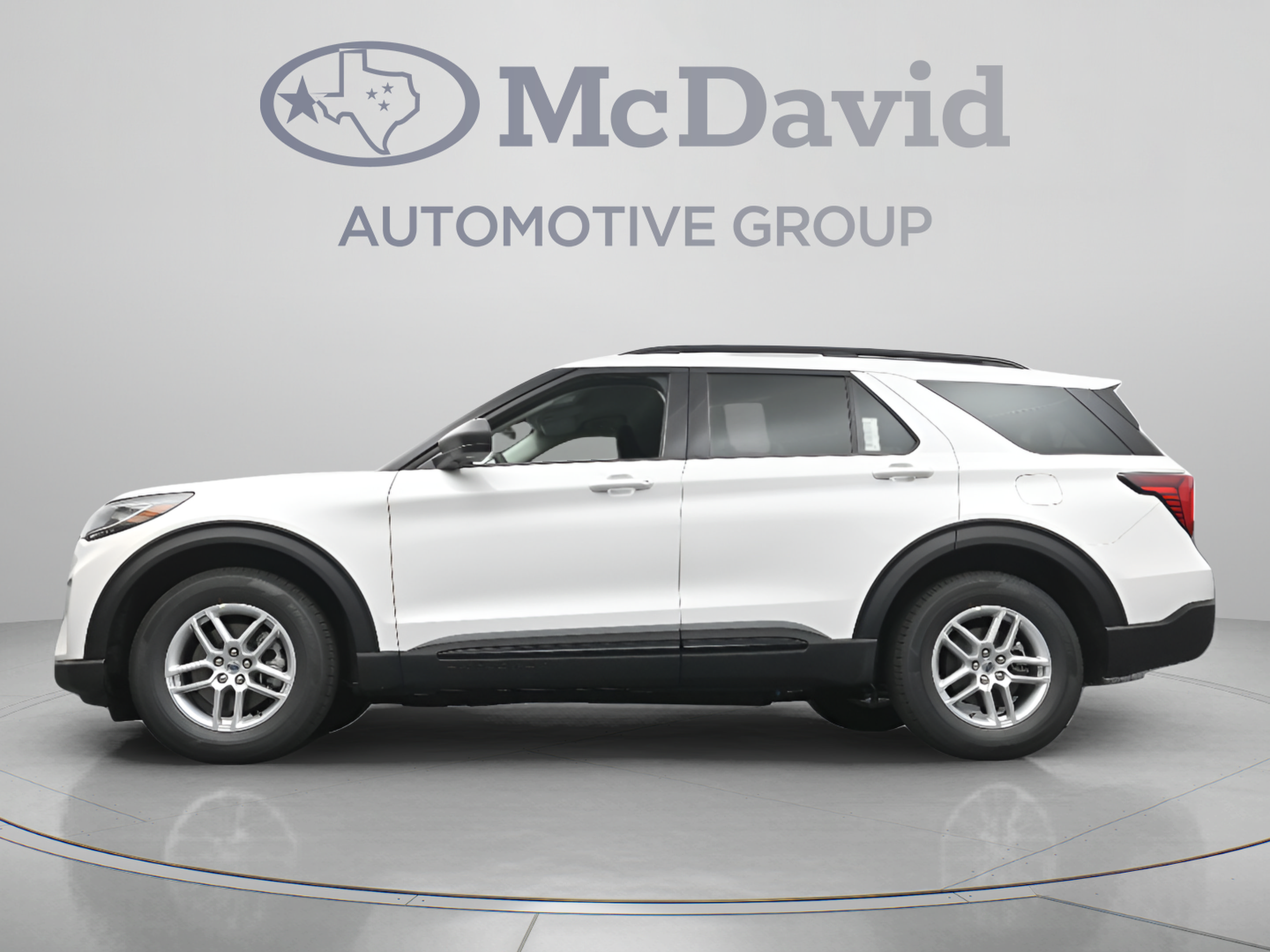 New 2026 Ford Explorer Active RWD image 13