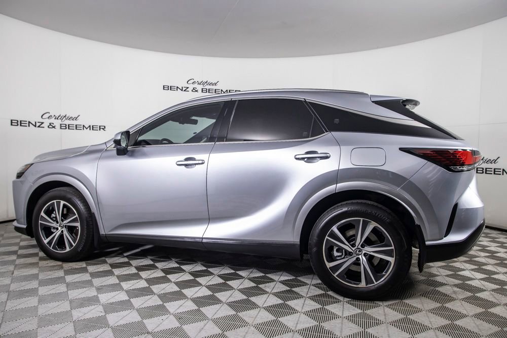 Used 2025 Lexus RX 350 Premium w/ Accessory Package (Z1) FWD image 11