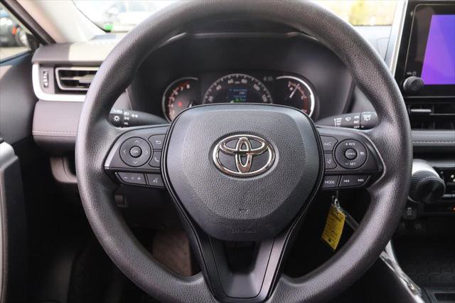 Certified 2023 Toyota RAV4 LE AWD/4WD image 10