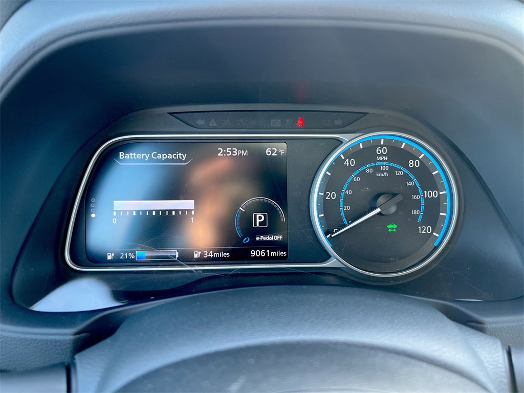 Used 2023 Nissan Leaf S image 3