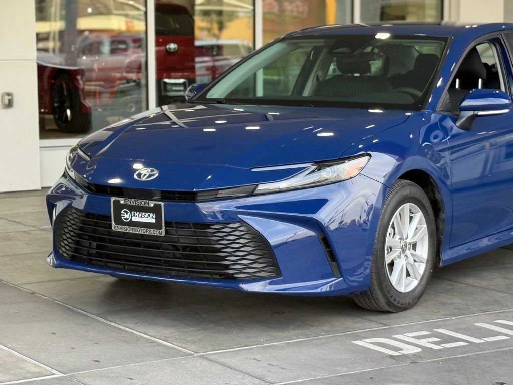 Certified 2025 Toyota Camry LE image 3