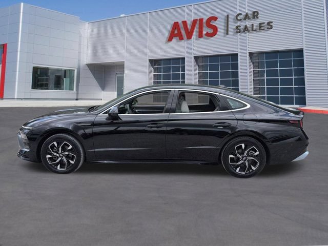 Used 2025 Hyundai Sonata SEL FWD image 10