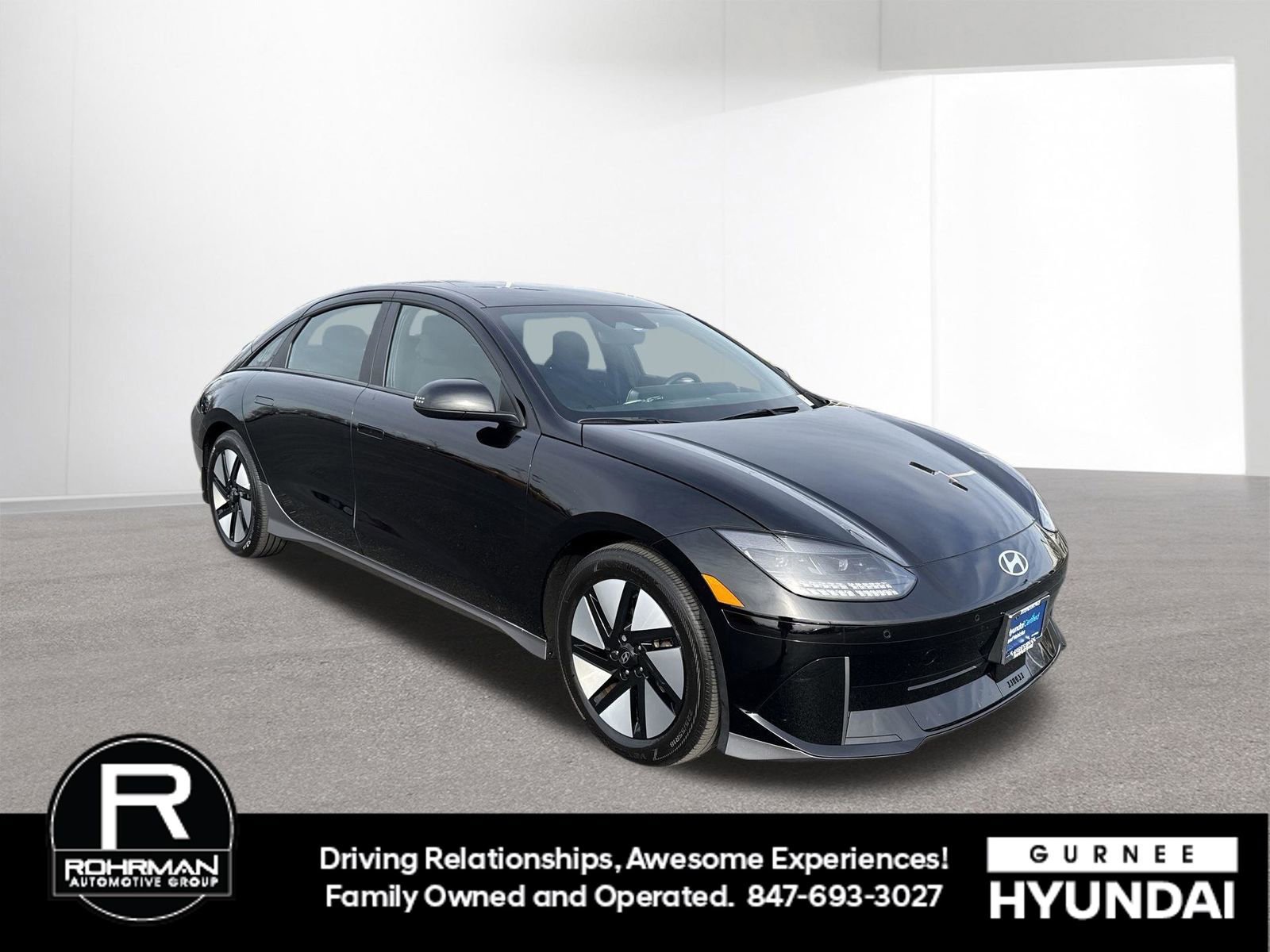 Used 2024 Hyundai Ioniq 6 SE image 2