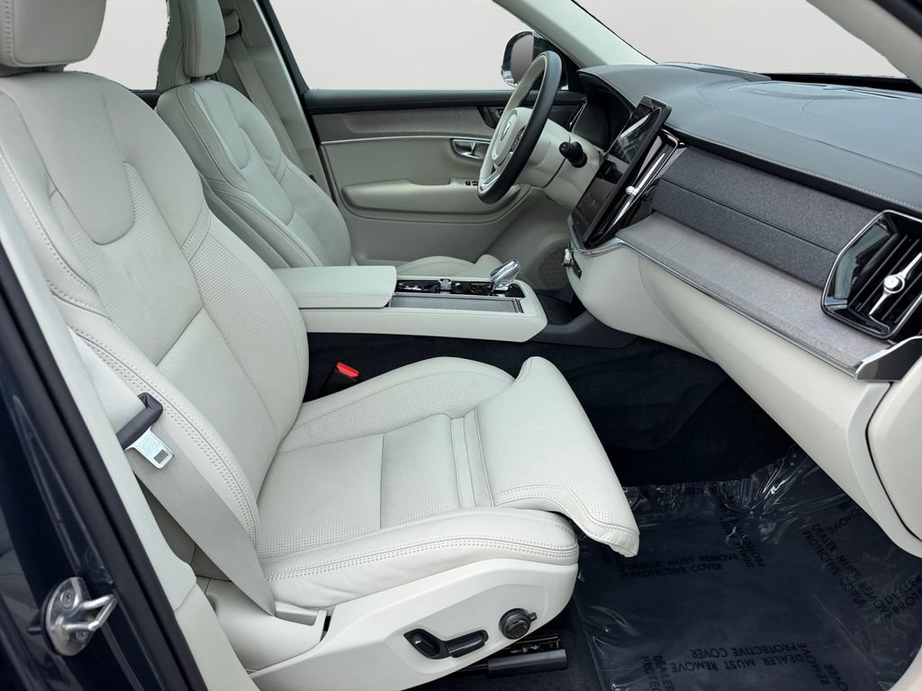Certified 2026 Volvo XC90 B6 Ultra AWD/4WD image 8