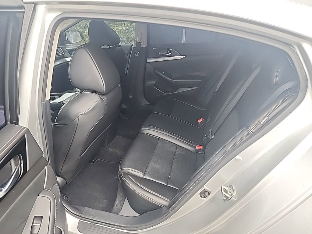 Used 2022 Nissan Maxima SV w/ Floor Mat Group image 7