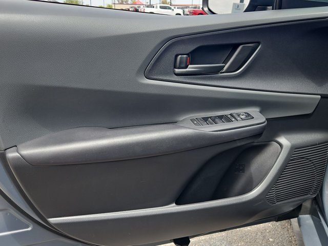 Used 2025 Toyota Prius LE FWD image 11