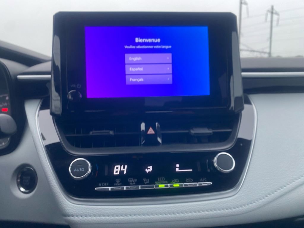 Used 2025 Toyota Corolla SE image 20