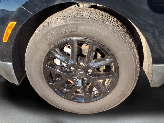 Used 2023 Chevrolet Equinox LT image 10