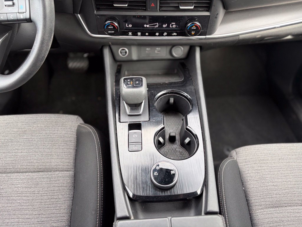 Used 2023 Nissan Rogue SV AWD/4WD image 27