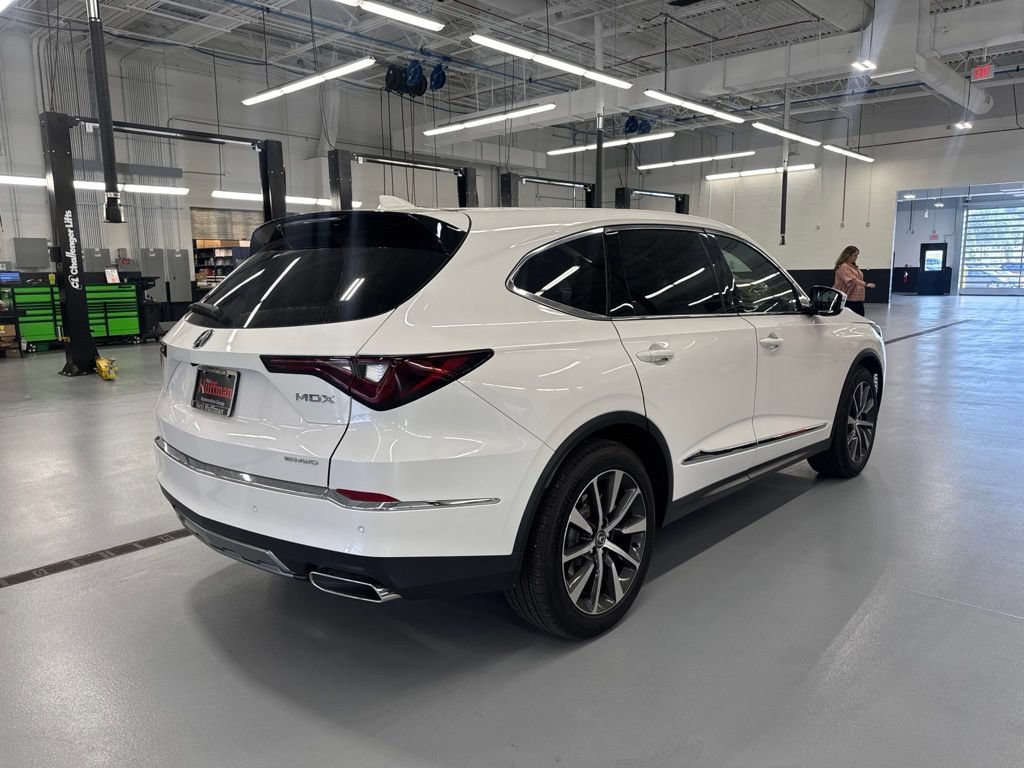 Certified 2026 Acura MDX w/ Technology Package AWD/4WD image 3