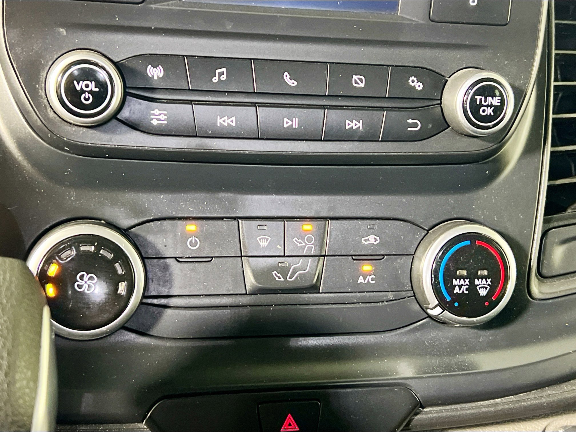 Used 2020 Ford Transit 150 Low Roof image 17