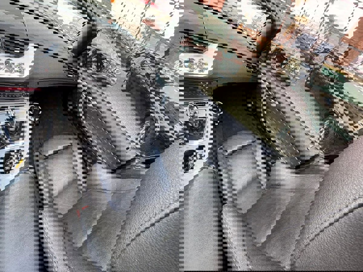 Used 2014 BMW Z4 sDrive35i RWD image 37